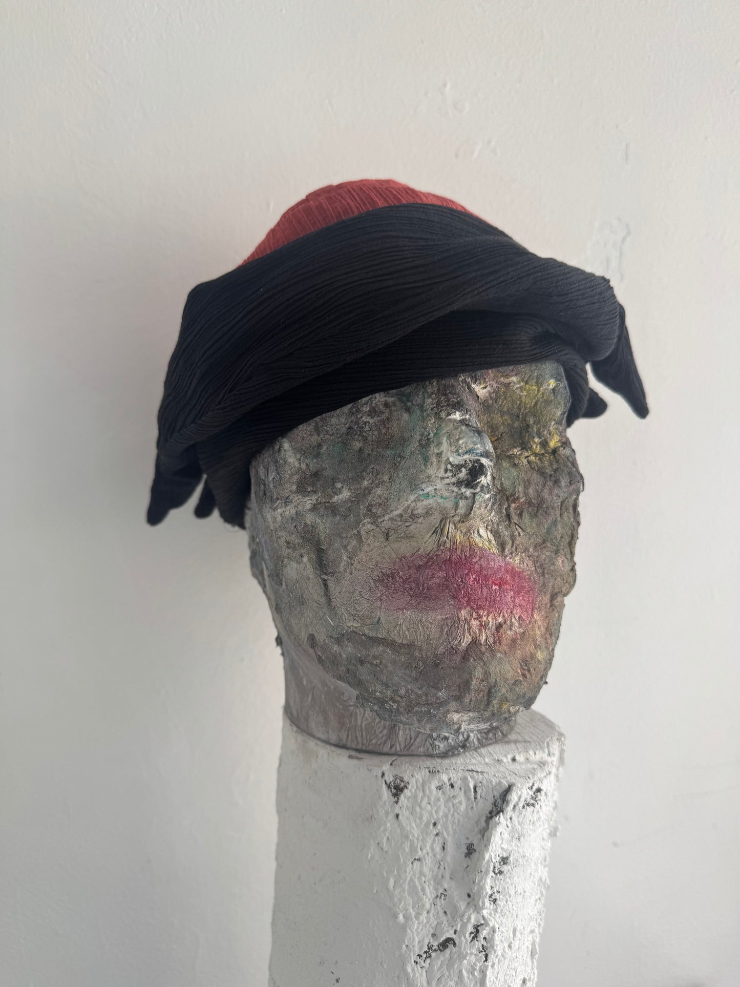 WIRE FORM HAT II
