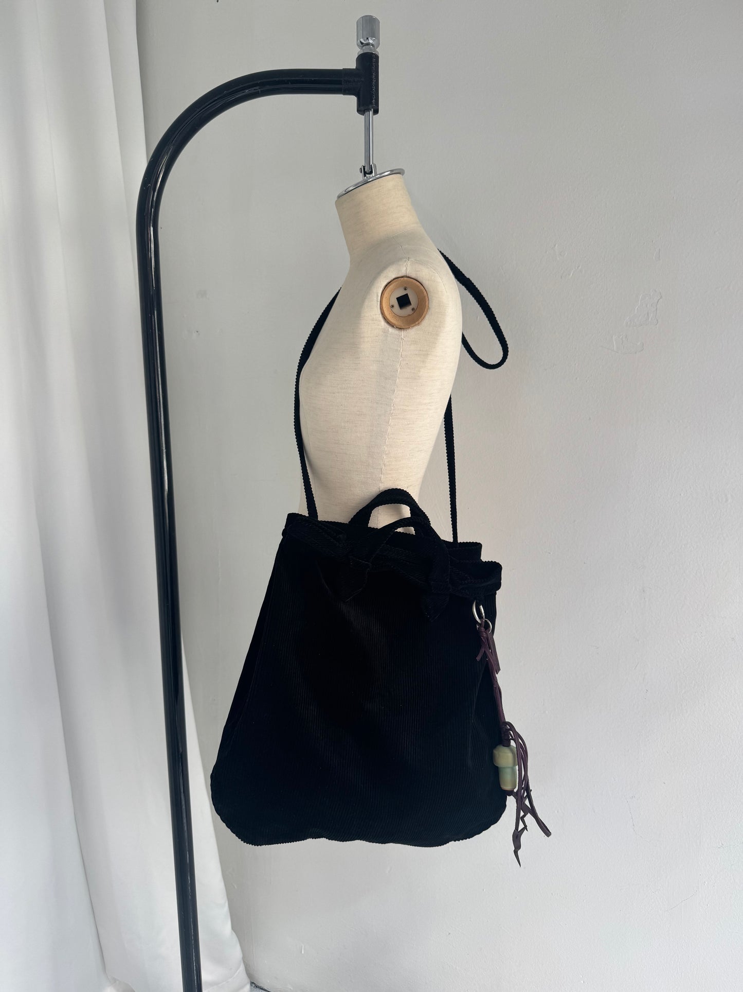 LEAF ARC TOTE BAG