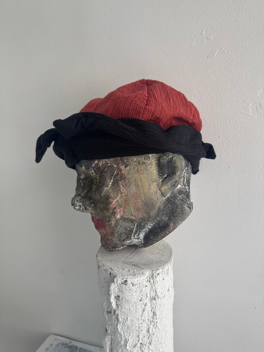 WIRE FORM HAT II
