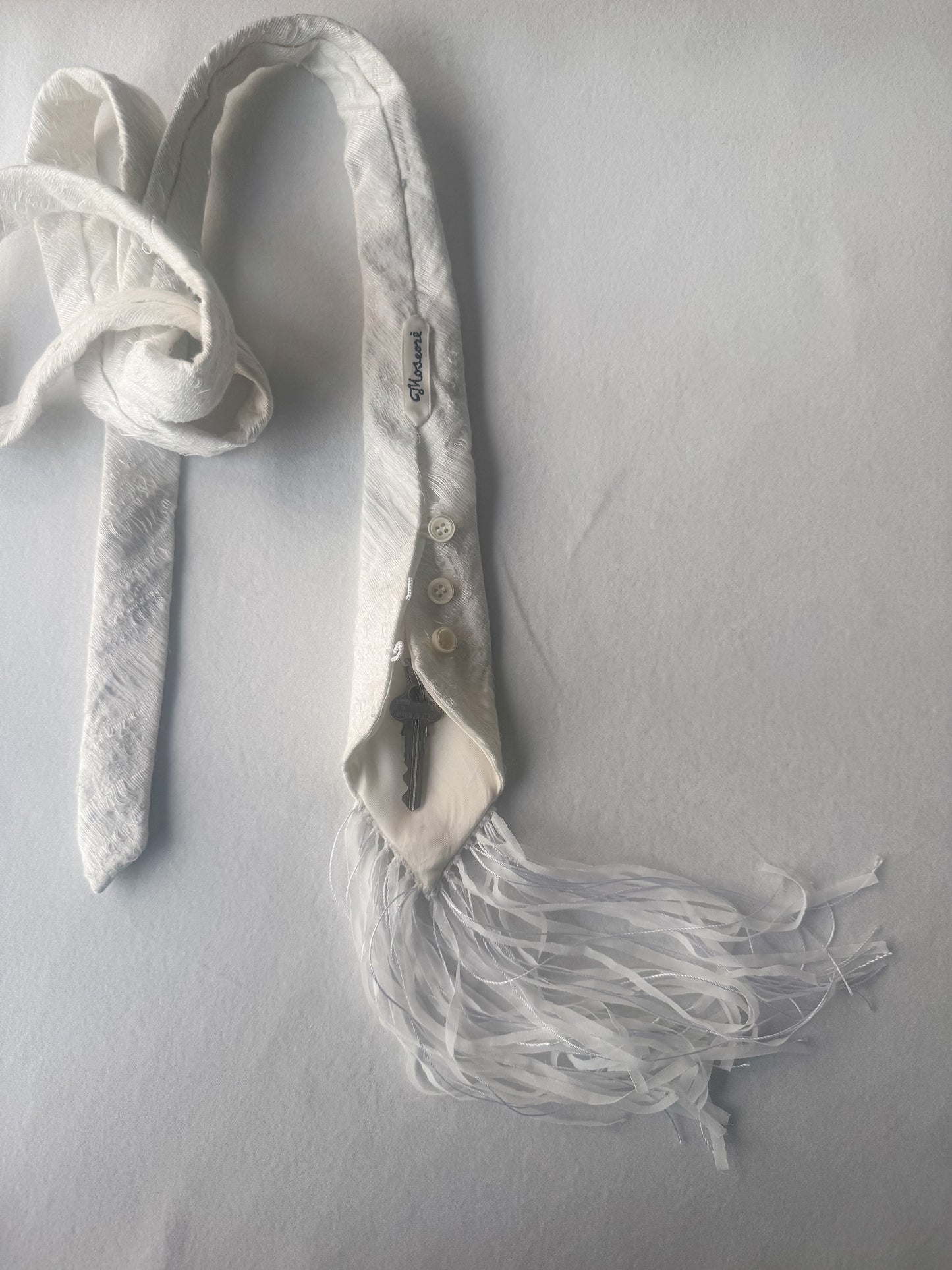 TASSEL EDGE TIE