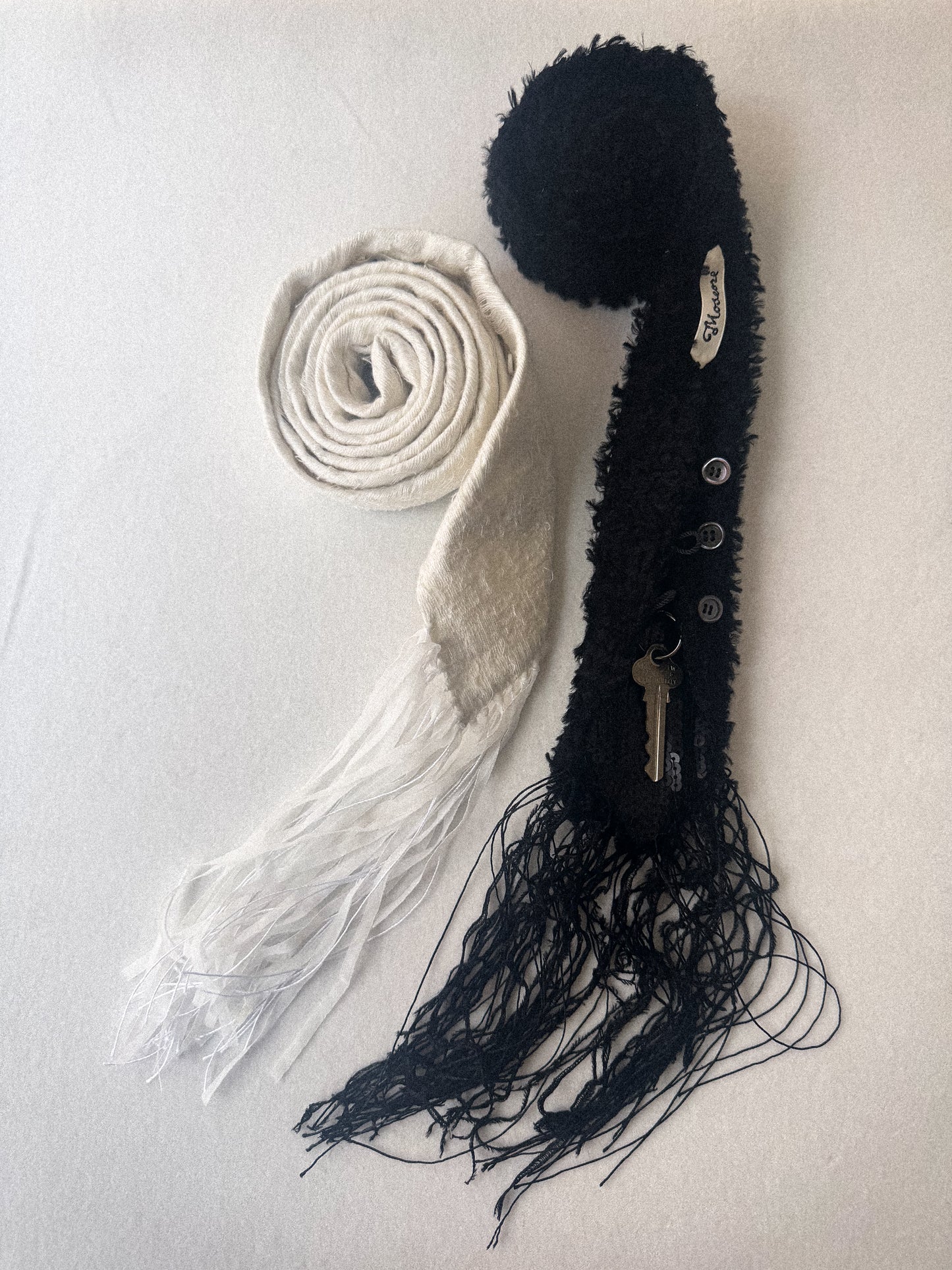 TASSEL EDGE TIE
